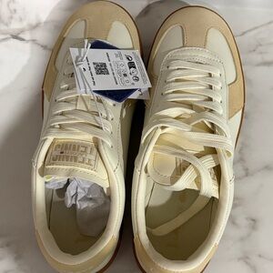 Lacoste Beige and Off-White Sneakers